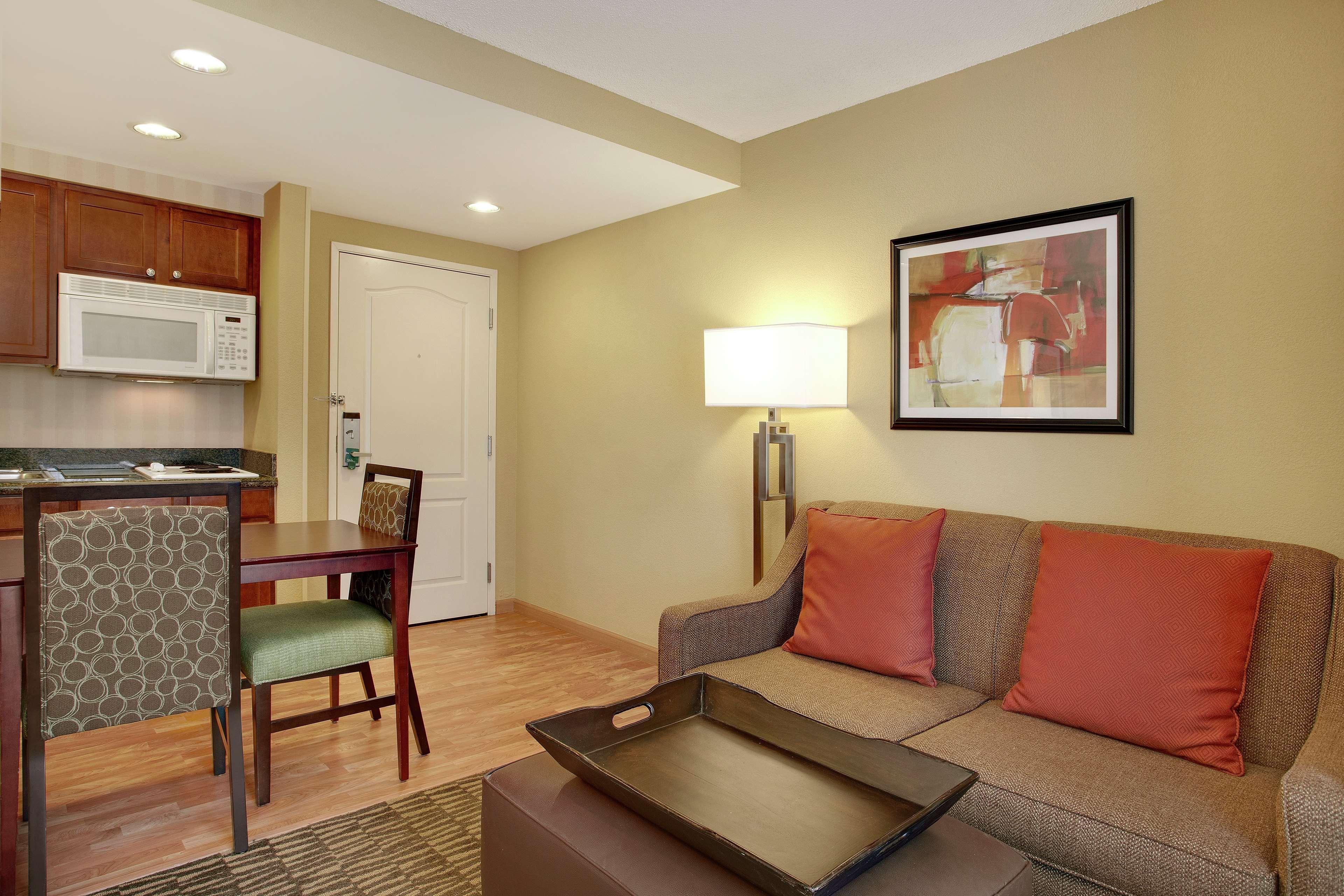 Homewood Suites By Hilton Tampa-Brandon Extérieur photo