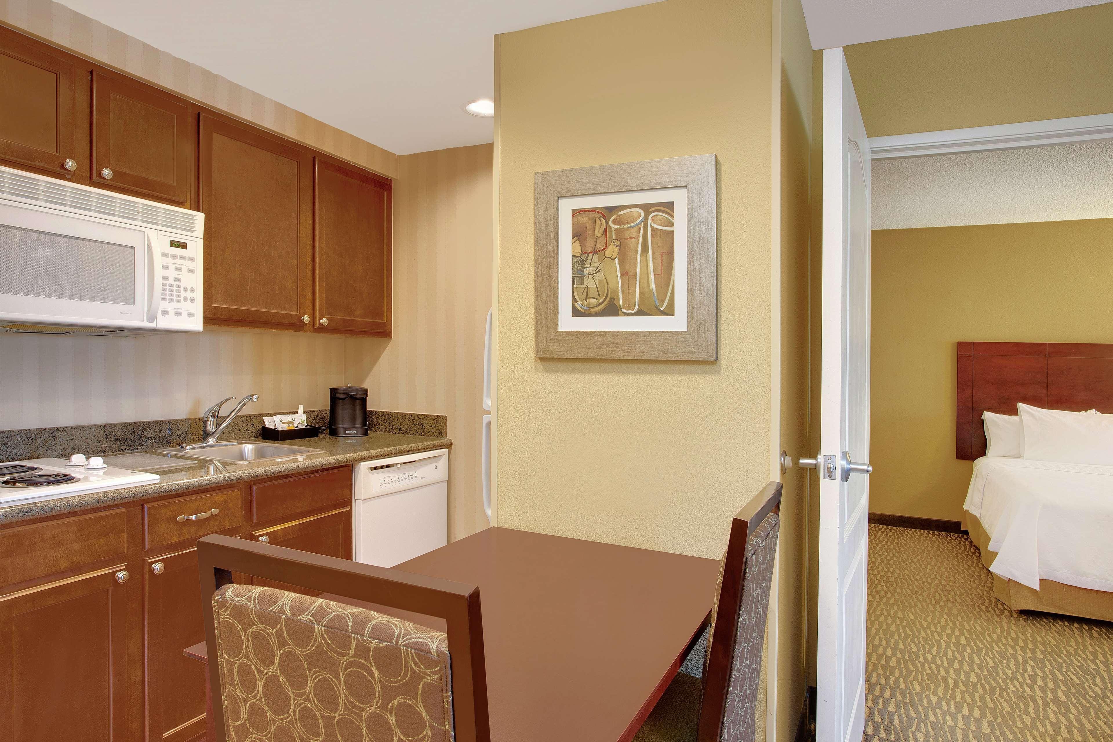 Homewood Suites By Hilton Tampa-Brandon Extérieur photo